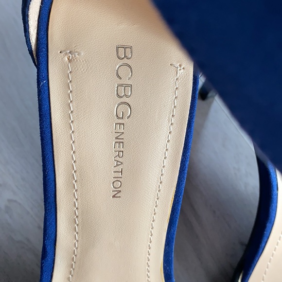 BCBG suede heels - Picture 3 of 11